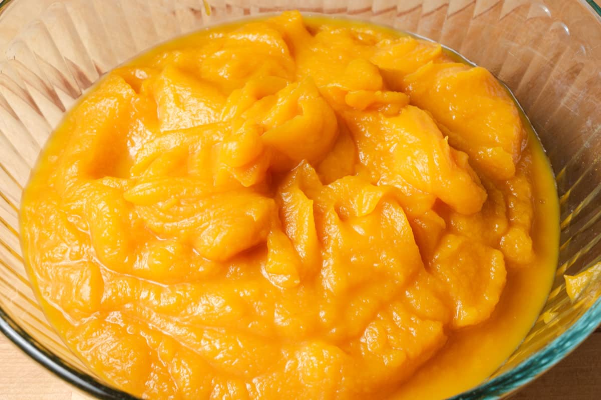 The Easiest Homemade Pumpkin Puree and How to Freeze it Mandi of the