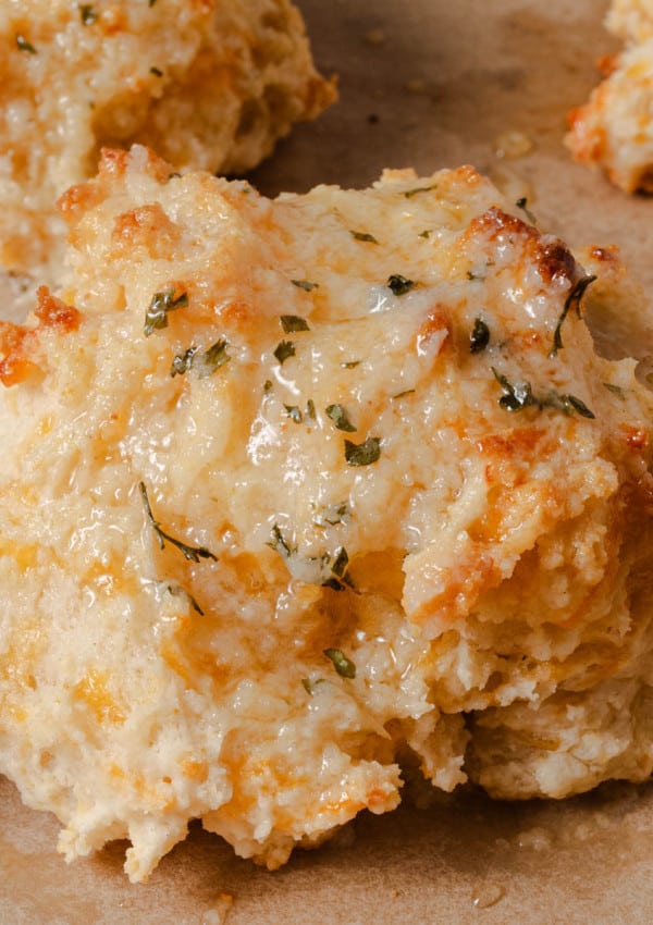 A fresh homemade cheddar biscuit just like the Red Lobster Cheddar Bay Biscuits.