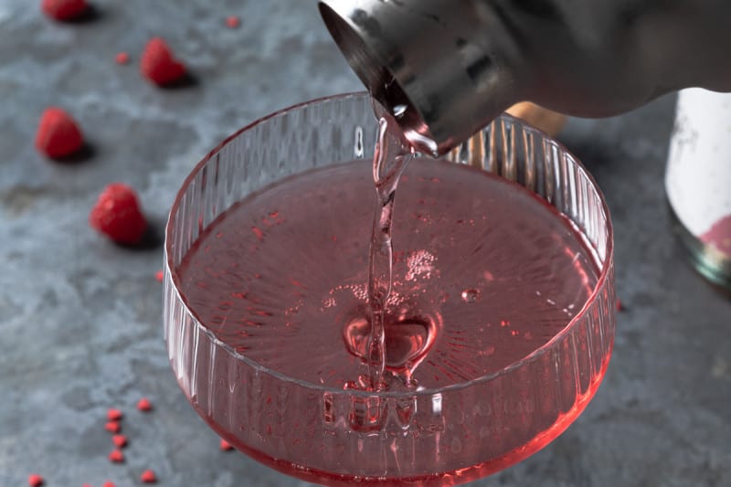 💝 Non-Alcoholic Love Potion Peach Bellini & Raspberry & Cherry Chocolate Selection