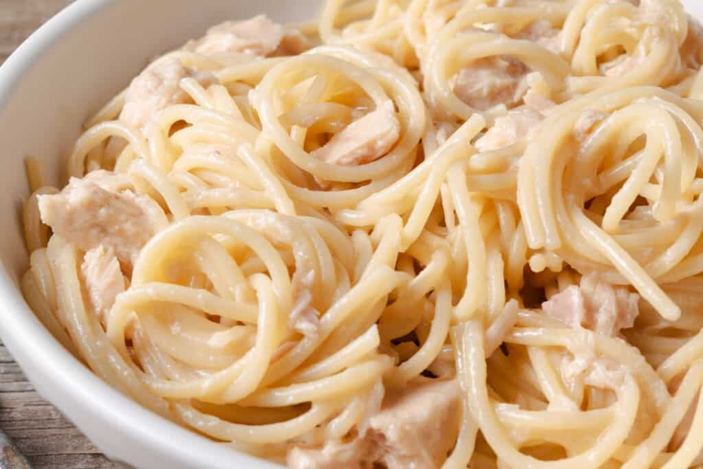A fresh bowl of spaghetti al tonno e burro.